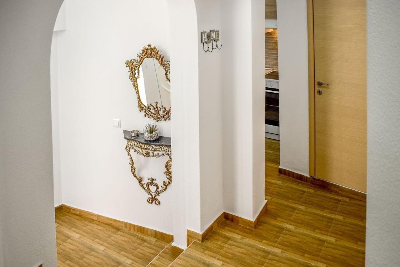 La Maison Plakes 3 Bdr Apt Skiathos stad Exteriör bild