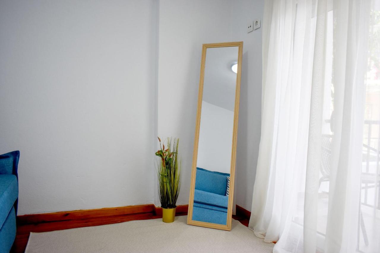 La Maison Plakes 3 Bdr Apt Skiathos stad Exteriör bild