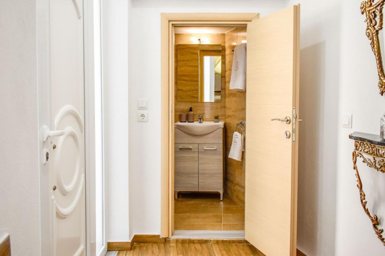 La Maison Plakes 3 Bdr Apt Skiathos stad Exteriör bild