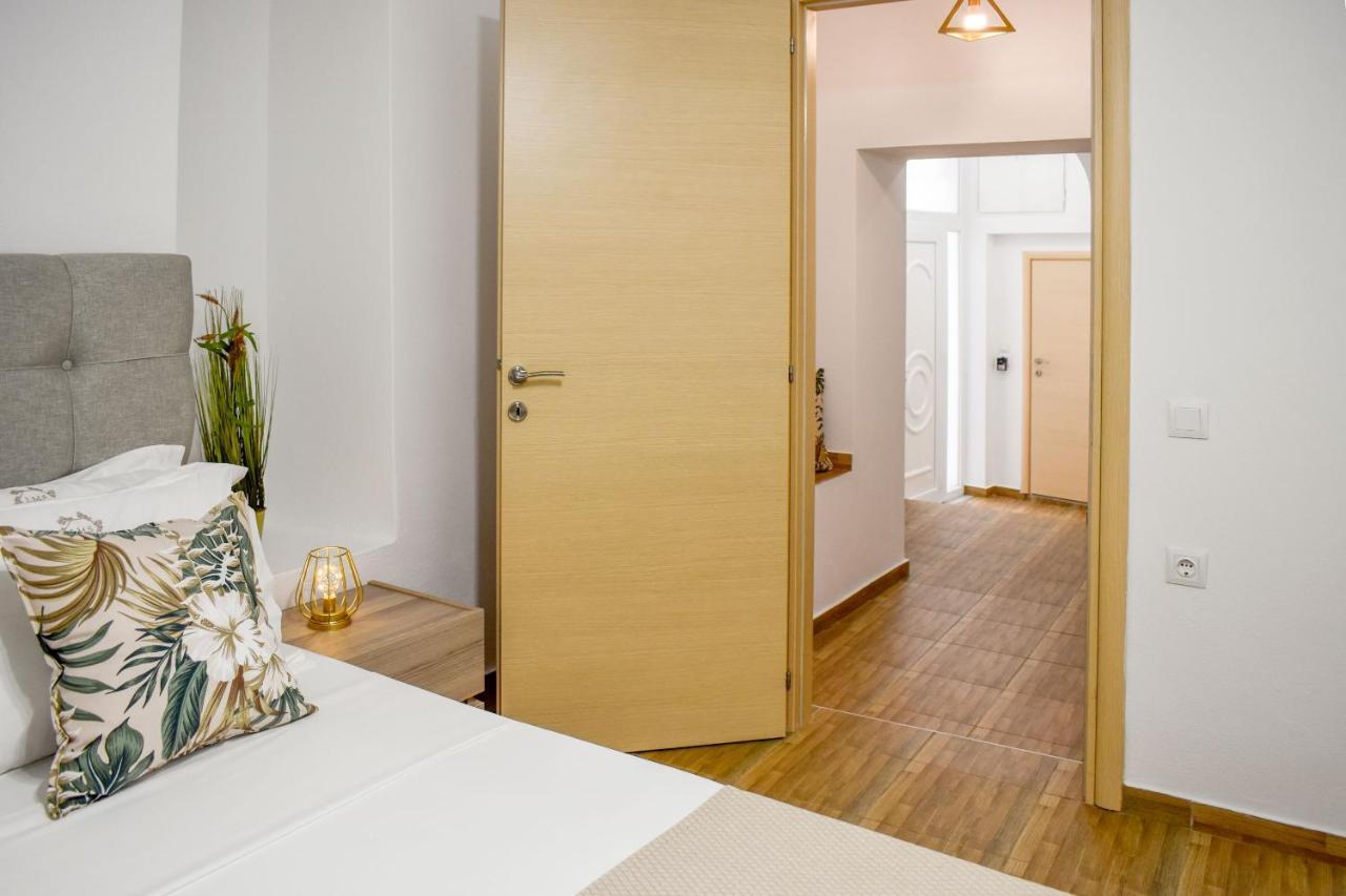 La Maison Plakes 3 Bdr Apt Skiathos stad Exteriör bild
